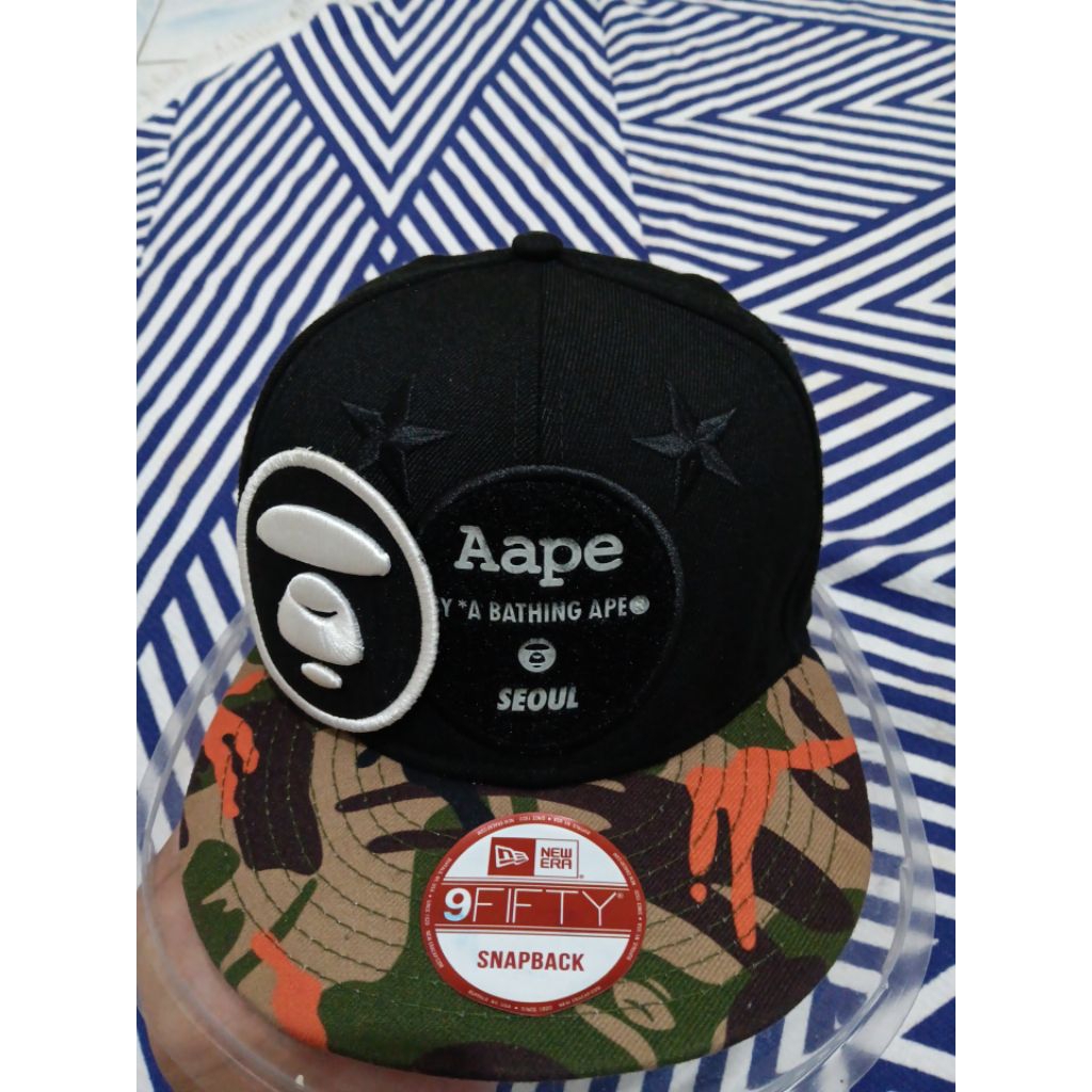 Snapback New Era x AAPE.