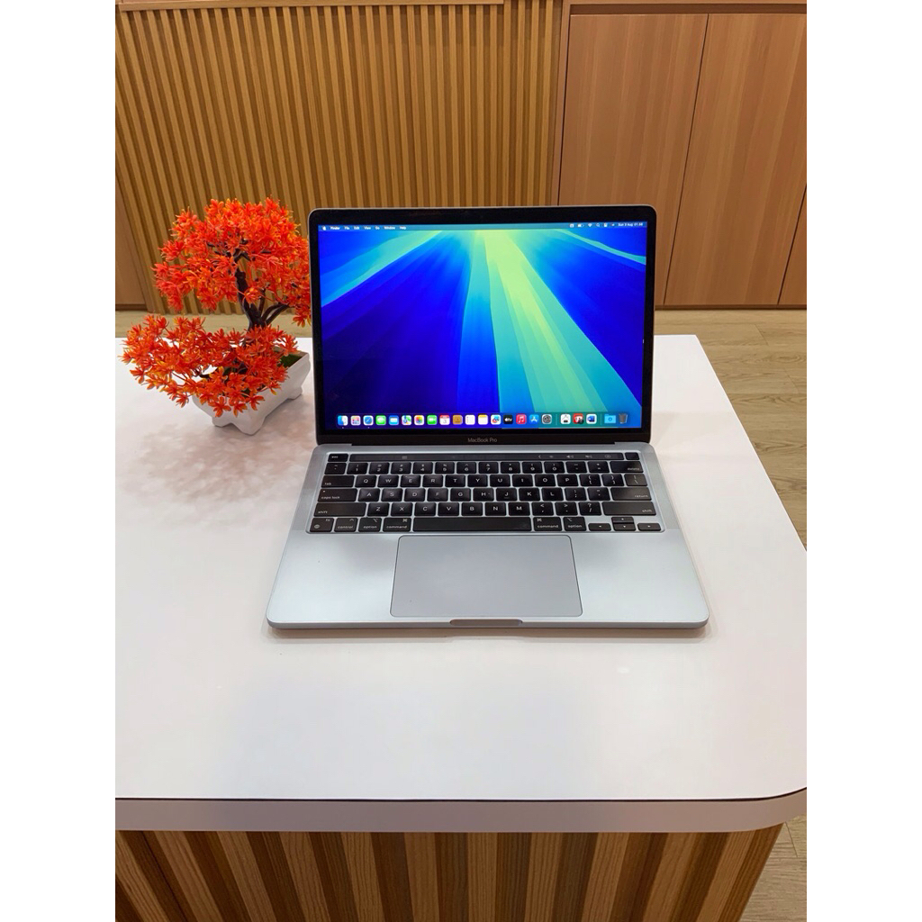 MacBook Pro M1 2020 8/256gb 13inch Grey