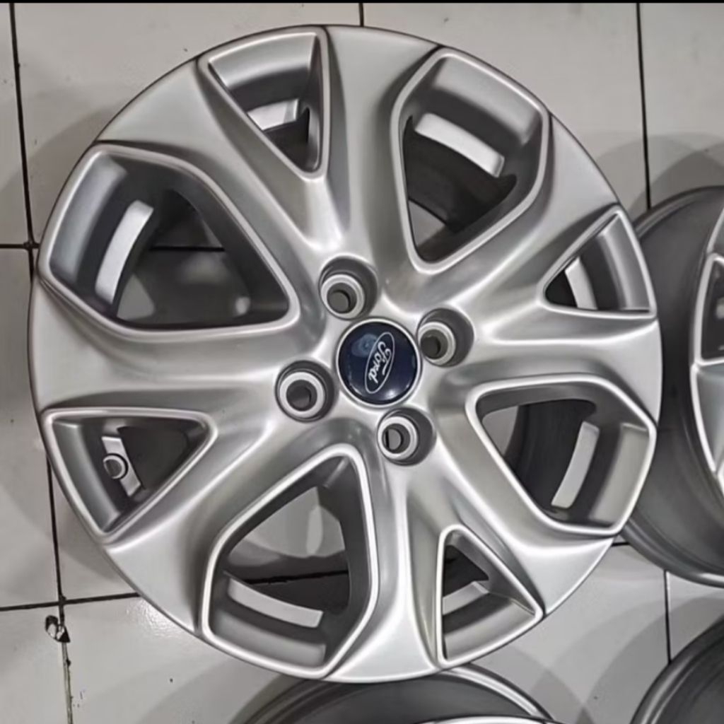 Velg R16 pcd 4x108 oem ecosport