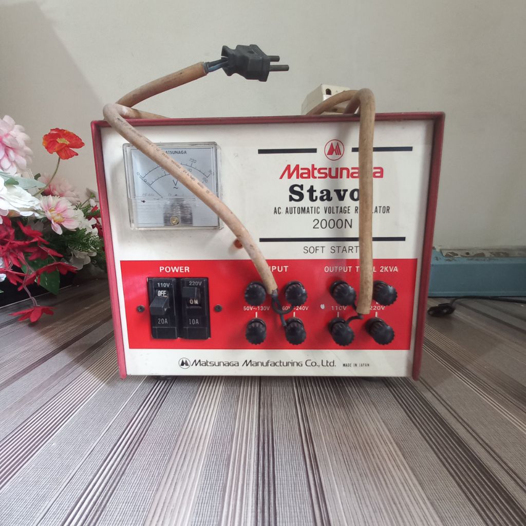 Matsunaga Stavol AC Automatic Voltage Regulator bekas