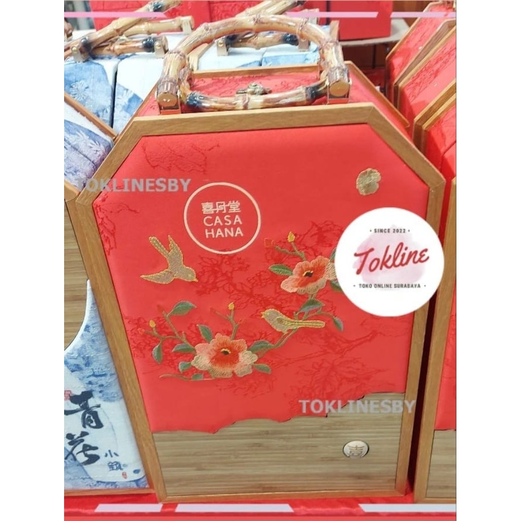 

CASA HANA CASAHANA MOONCAKE MOON CAKE KUE BULAN BOX OF ROYAL DELIGHT ISI 12