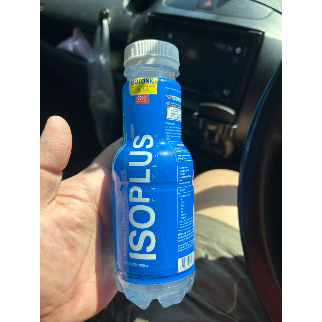

ISOPLUS 350ml Botol minuman isotonik