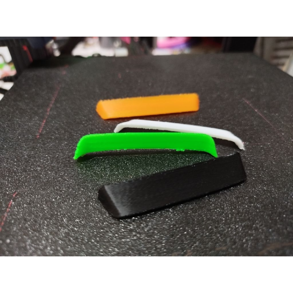 SPOILER UNIVERSAL (jb3, jb5, skylander, sr3 avante, marcopolo, jb2 dll)  UNTUK BELAKANG miniatur rkc