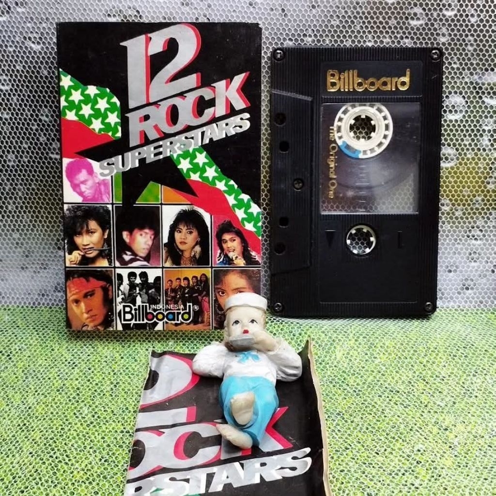Kaset Pita Indonesia 12 Rock Superstars