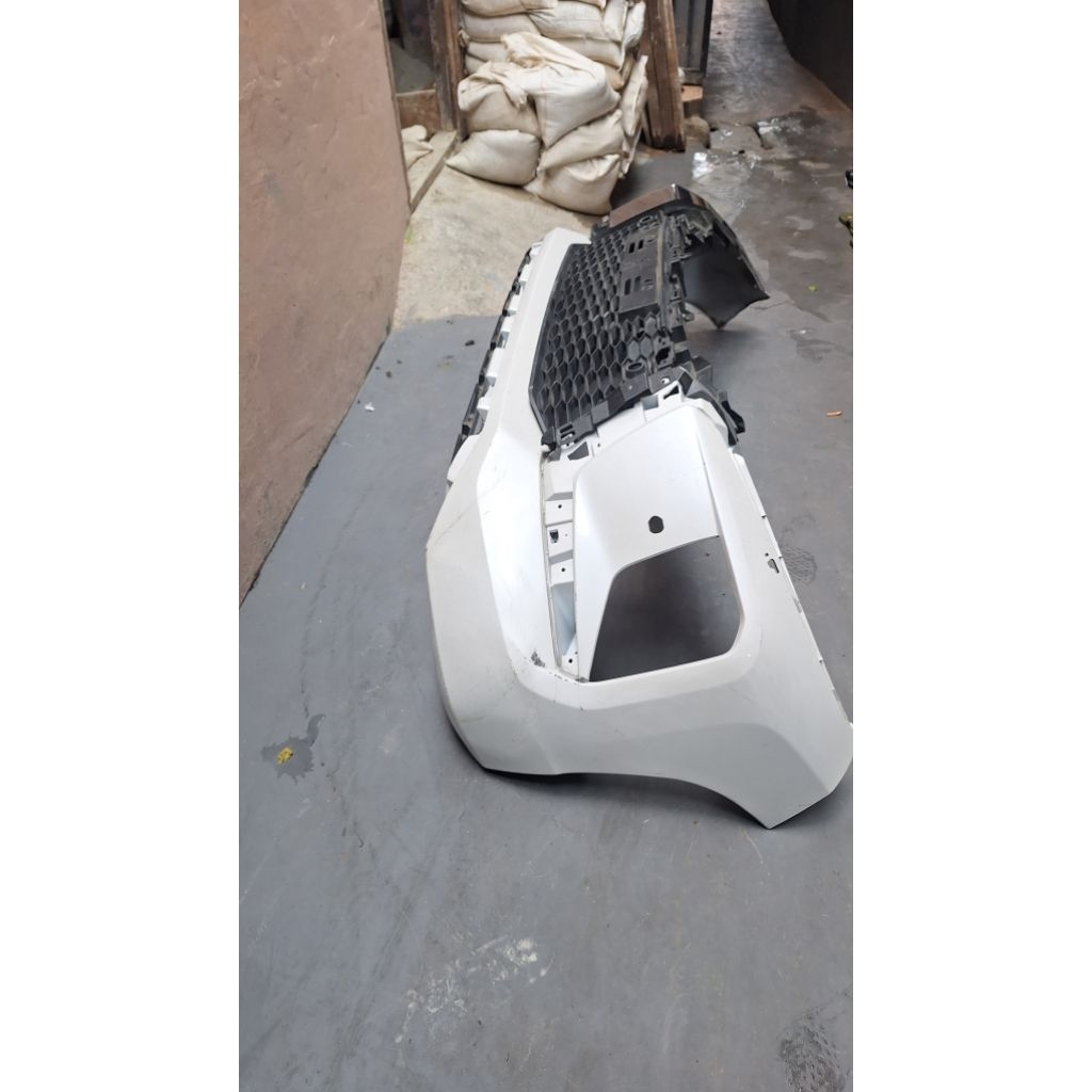 Bemper Pajero 2022 depan  lengkap ram bemper