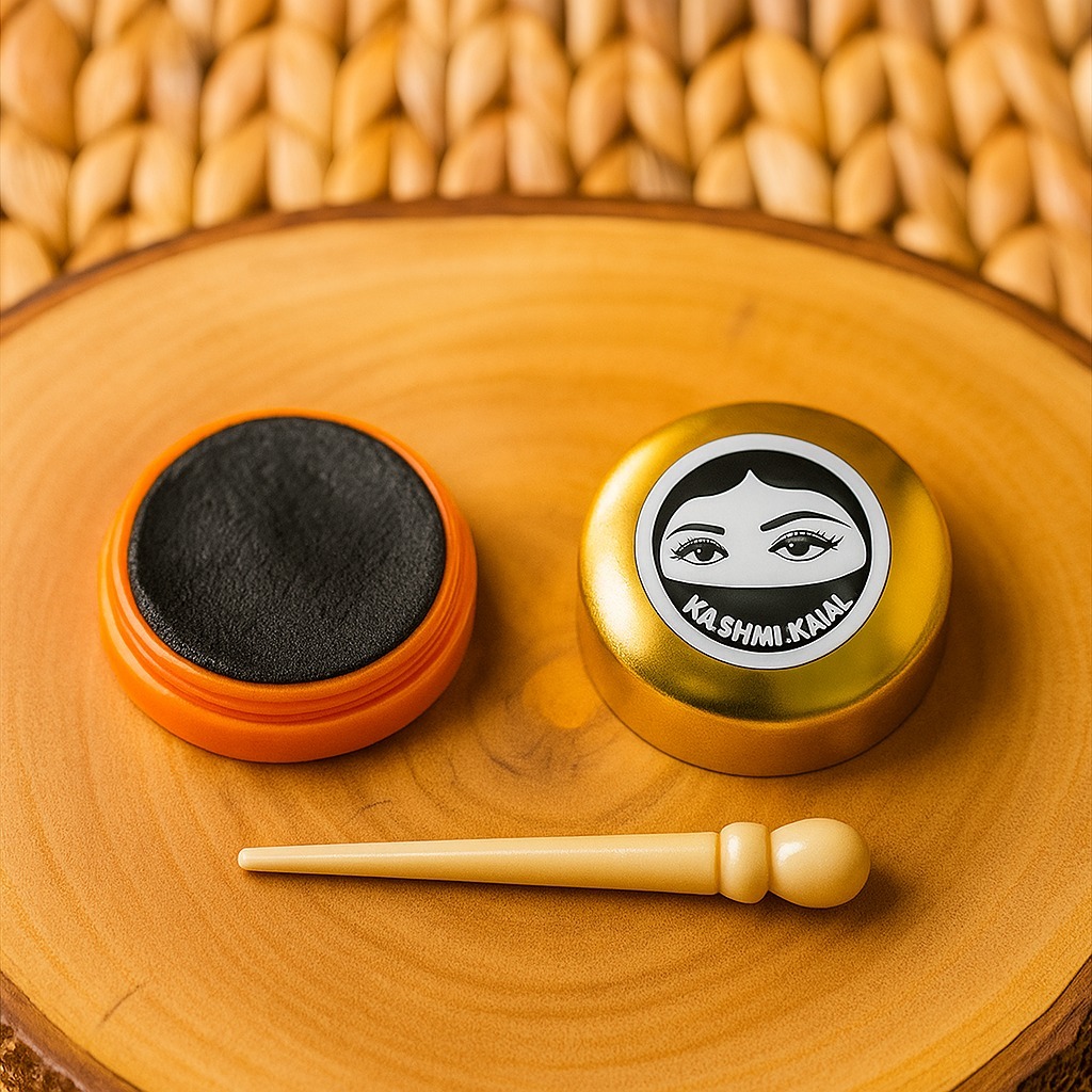 Hasmi Kajal Dibia Golden Celak Mata Hashmi Original / Celak Kajal Hologram Golden Pakistan / Celak M