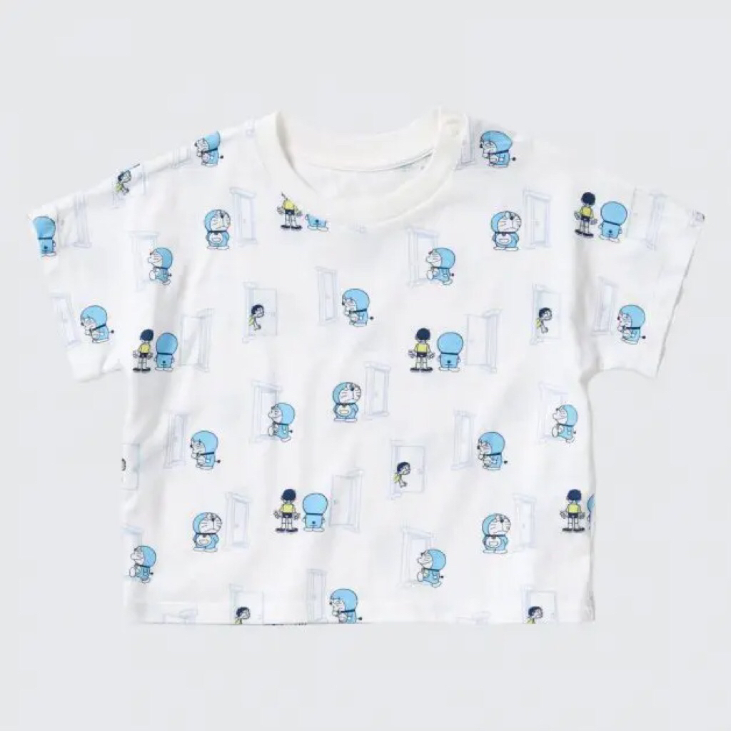 oversized crop top Uniqlo x doraemon
