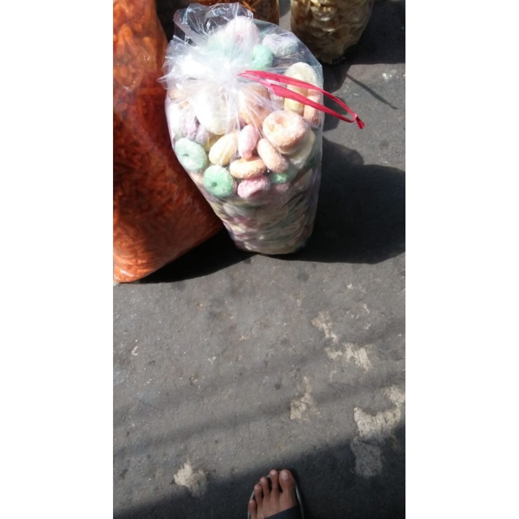 

Cemilan/Snack Donat warna warna 2kg