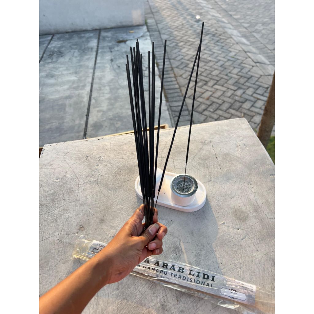 Dupa Arab Lidi Aroma Gaharu Tradisional Pengharum Ruangan Dupa Lidi Wangi Aroma Terapi Tahan Lama
