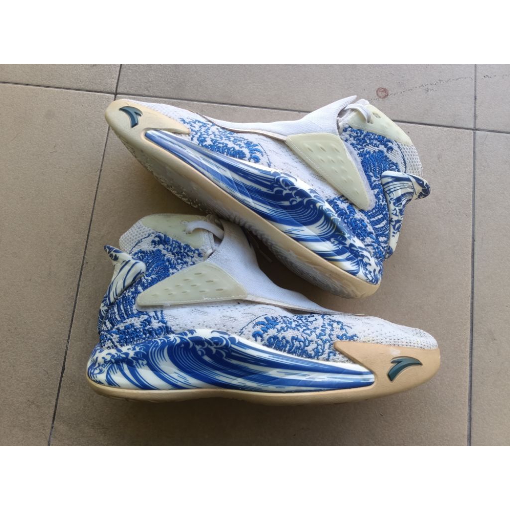Sepatu Basket Anta KT5