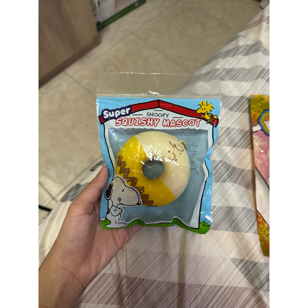 snoopy mascot donat squishy