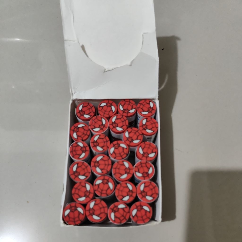 

penghapus gambar spidermen