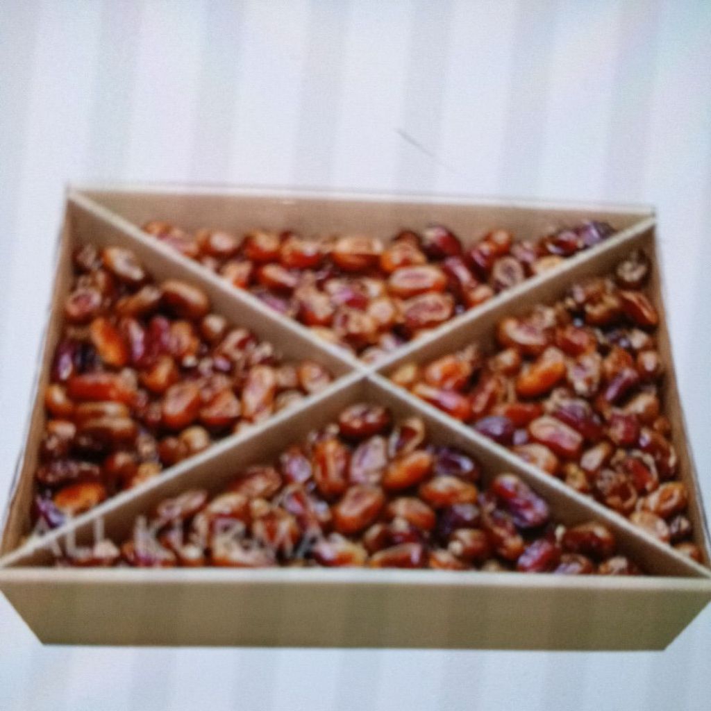 

KURMA KHALAS DATE CROWN 5KG PREMIUM FRESS/KURMA KHOLAS PALING ENAK EXP 2027