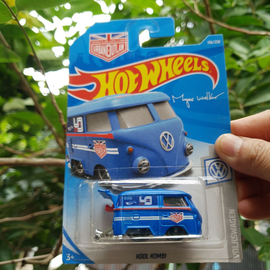 HOTWHEELS VW VOLKSWAGEN KOOL KOMBI BIRU BLUE