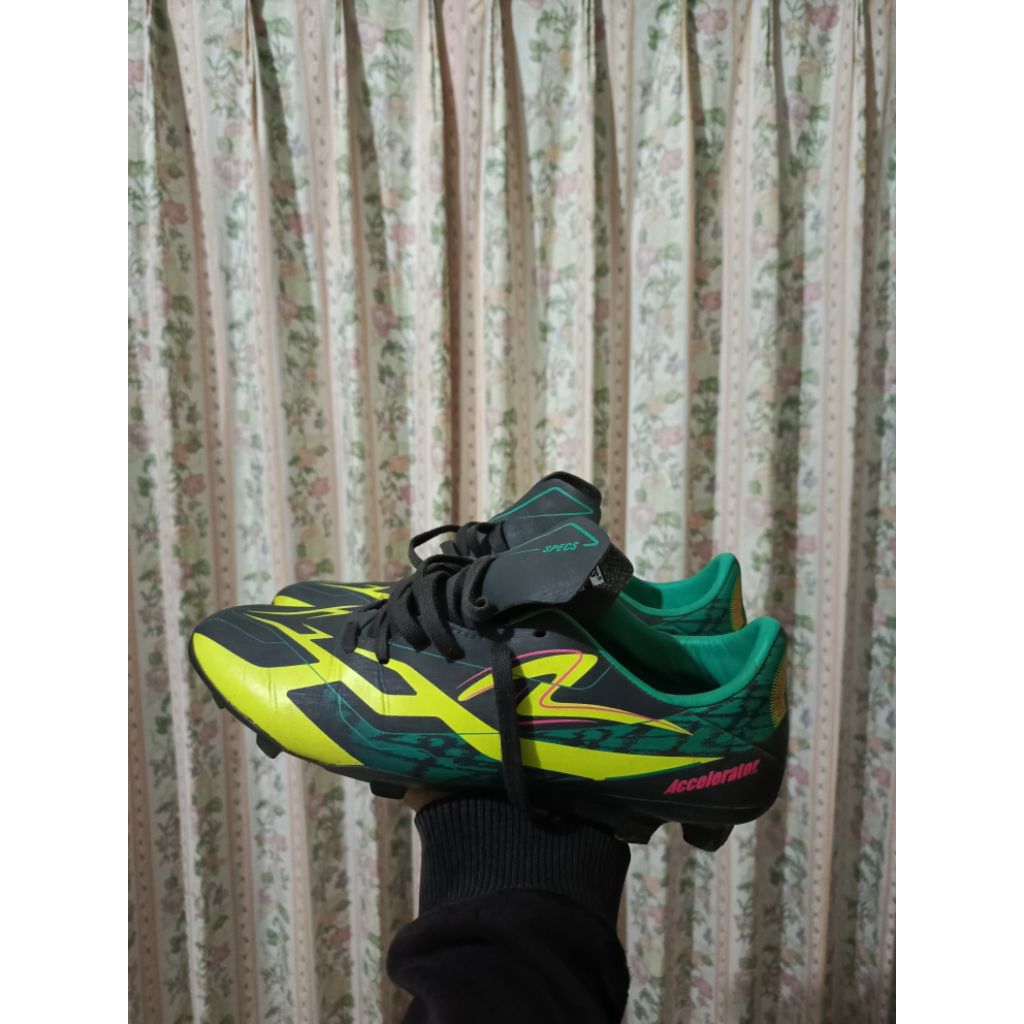 sepatu bola ls second