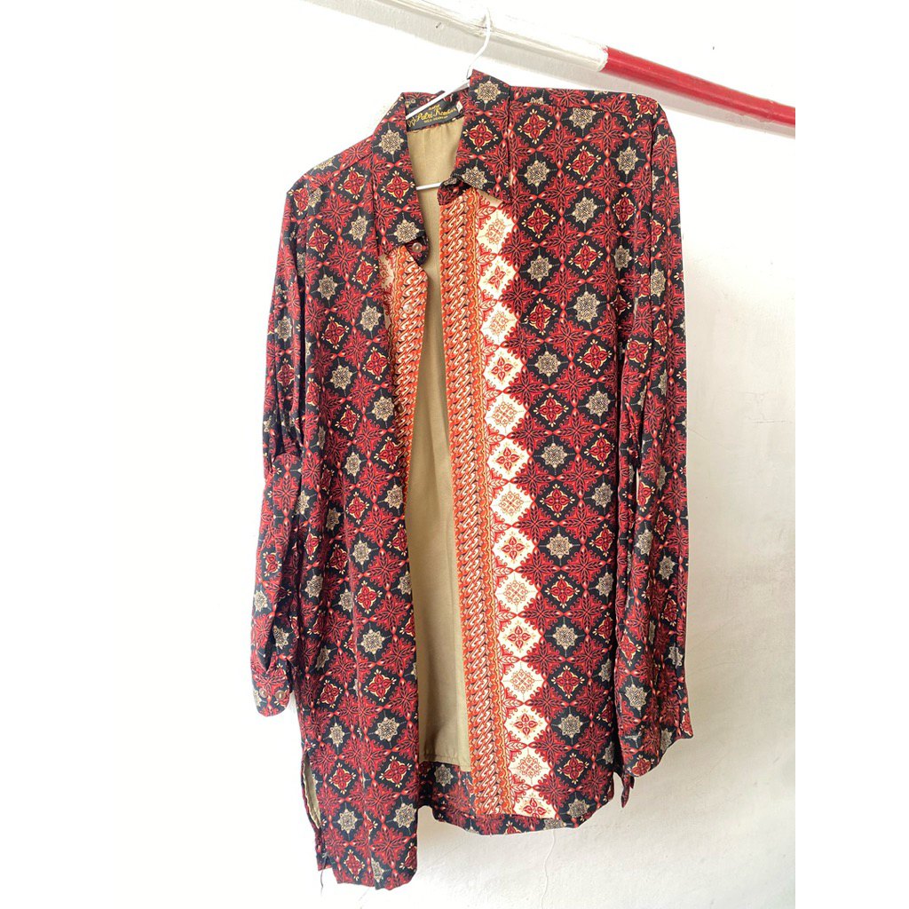 PUTRI KEMBAR Batik Solo Premium Kemeja Lengan Panjang Dengan Kancing Berkerah Pria Pakaian Unisex Me