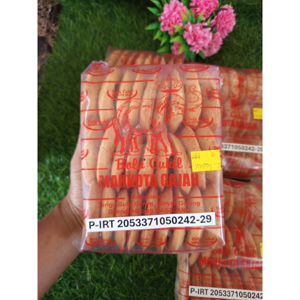 

Bolu cukil | bolu smile | Camilan atau snack manis dan renyah.