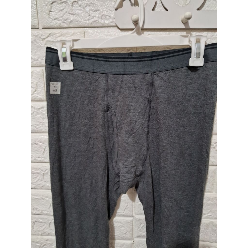 M8 legging cowok uniqlo heattech extrawarm