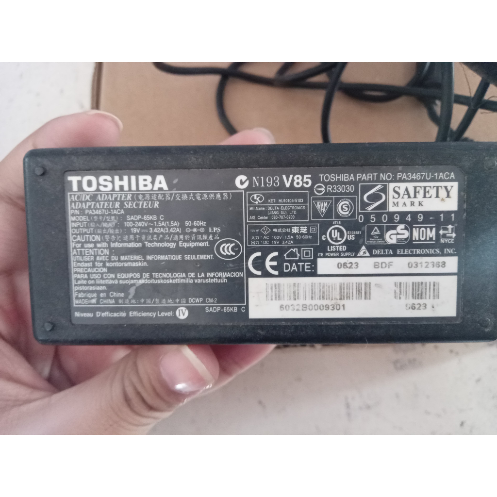 ADAPTOR ADAPTER CHARGER LAPTOP TOSHIBA SATELLITE L630 L635 L640 L645 Series 3.42a 5525mm STD - ercom