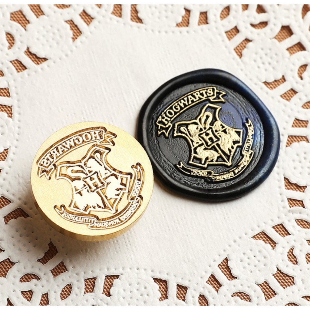 

(WGI) Hogwarts (Black Gold Ink) - 1 Pcs seal wax coin sticker siap pakai ready stock (Include double tape) / souvenir pernikahan / accesories / calligraphy / journaling / undangan / hampers