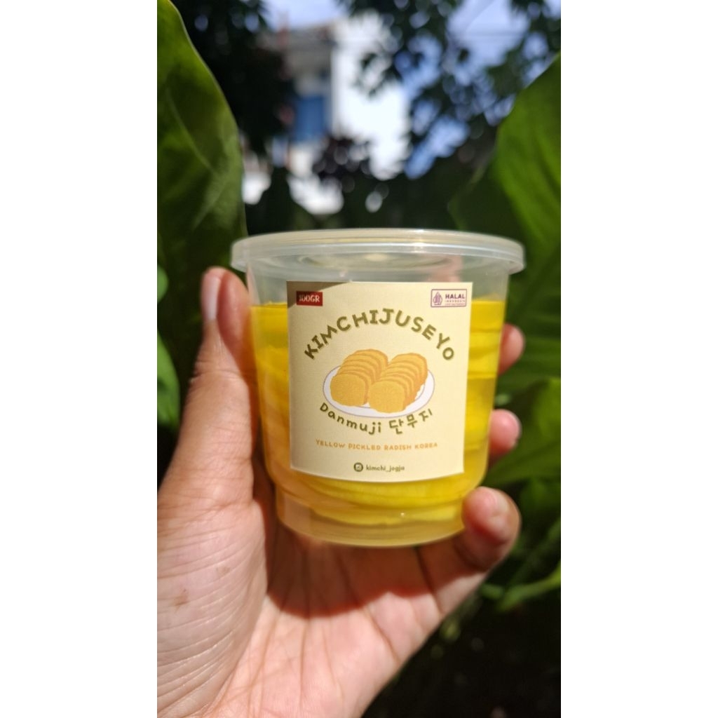 

Danmuji Acar Lobak Korea 250gr | Kimchijuseyo| Homemade Fresh