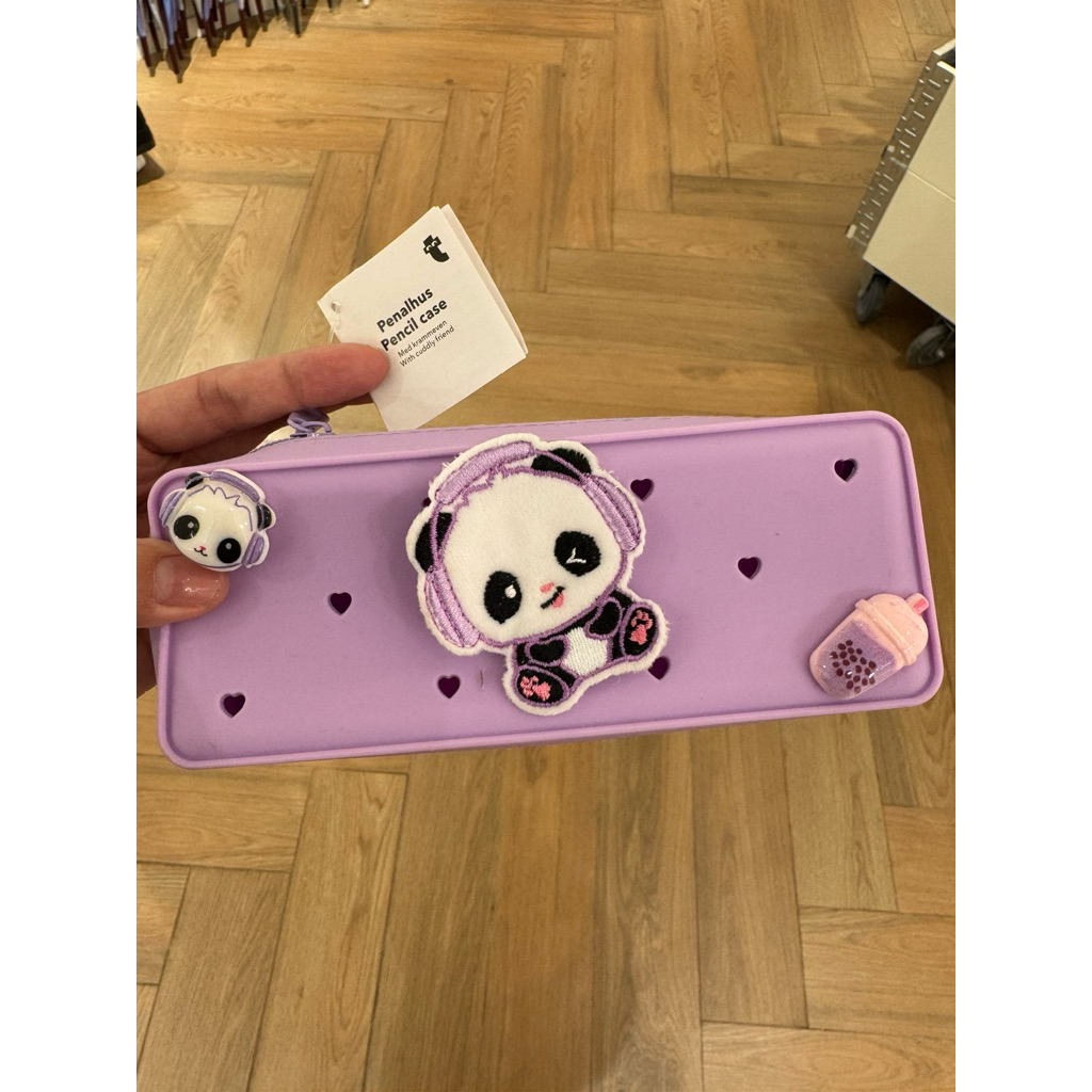 

Flying Tiger Silicon Pencil Case