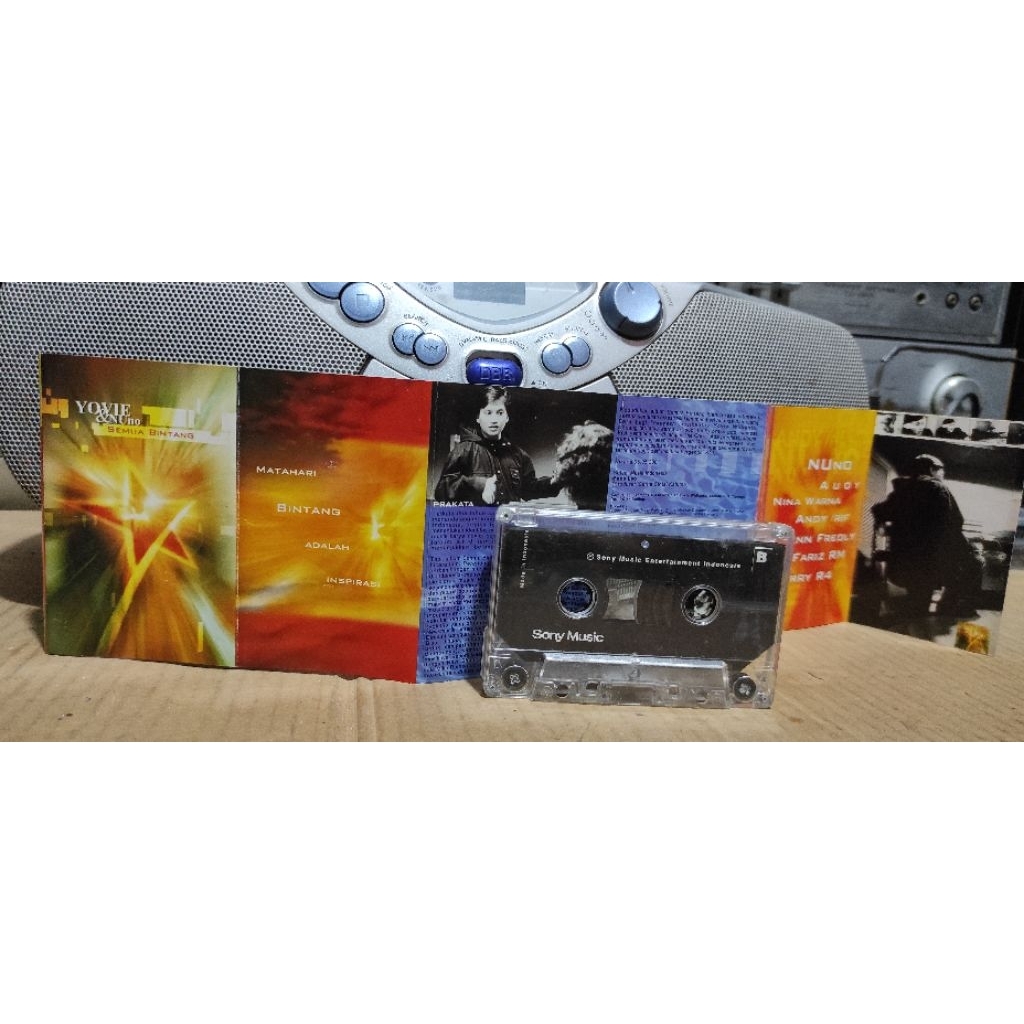 kaset pita Yovie & nuno semua bintang