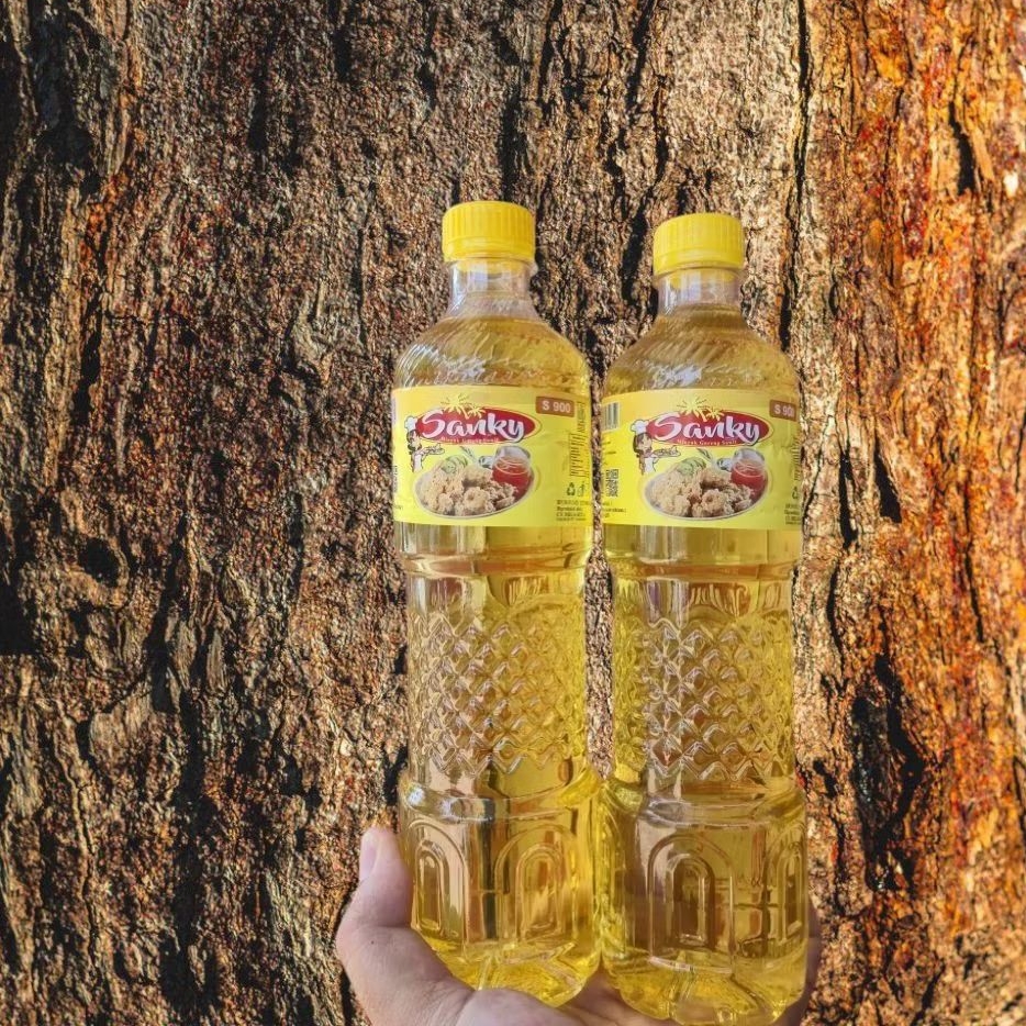 

Paket hemat minyak goreng sanky 700ml isi 12pcs