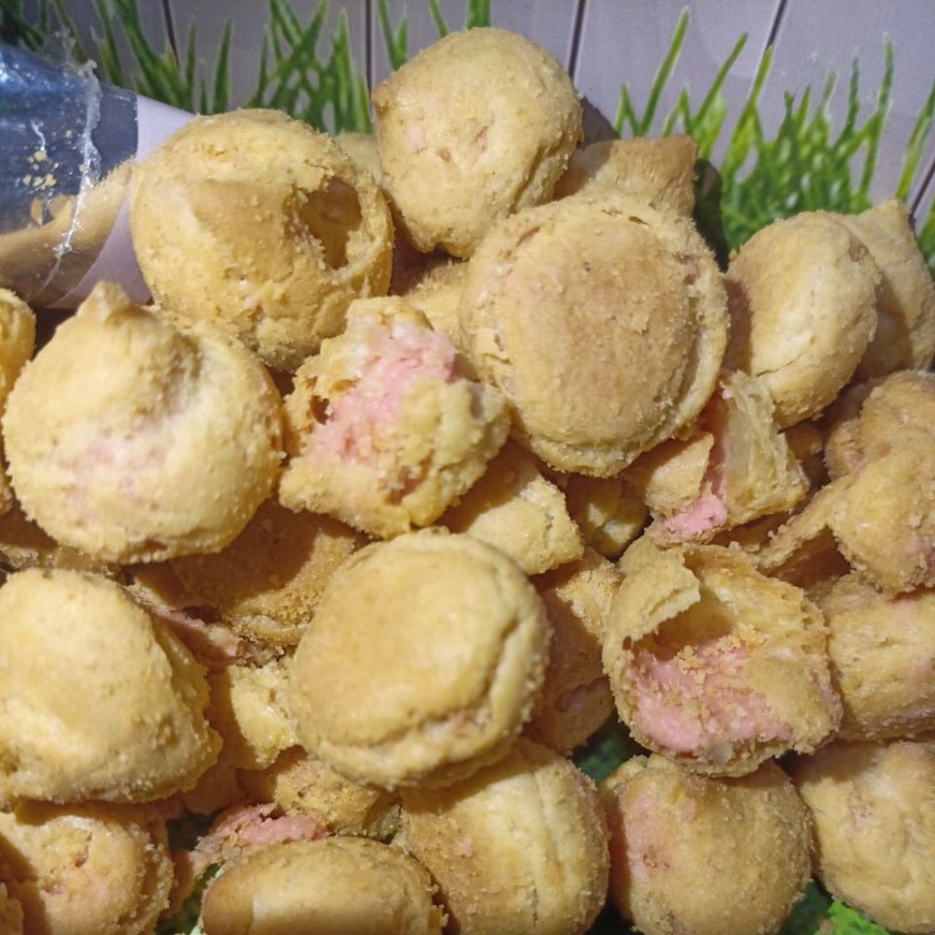 

kue sus soes cokelat stoberi original lembut renyah