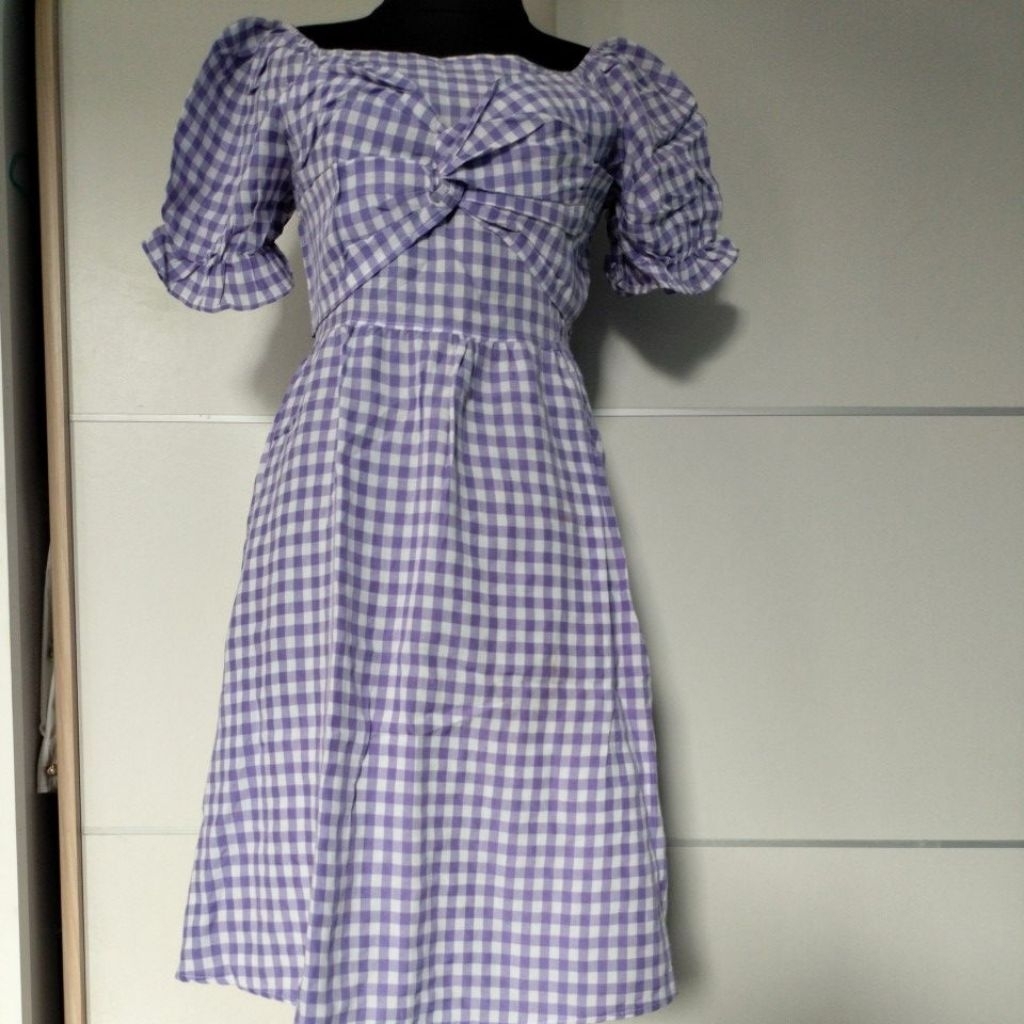 Dress lengan balon warna ungu preloved