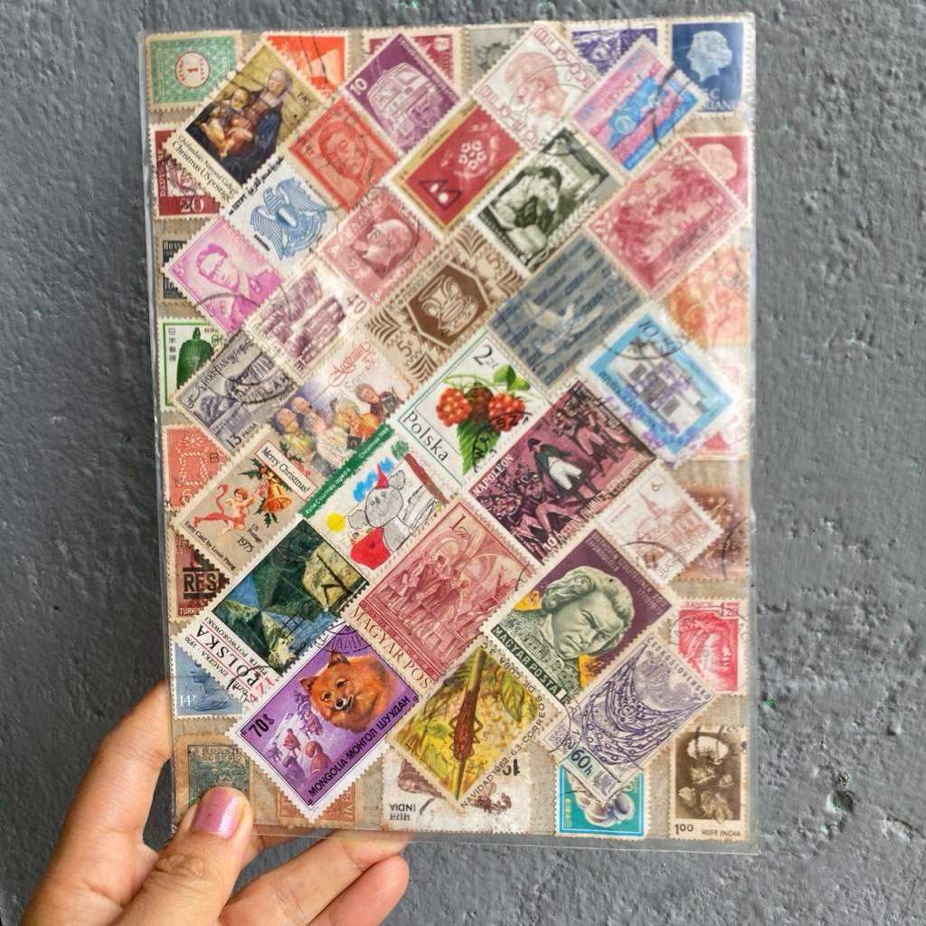 

50 Prangko Luar Negeri Asli – Koleksi Dunia untuk Kolektor & Dekorasi Vintage