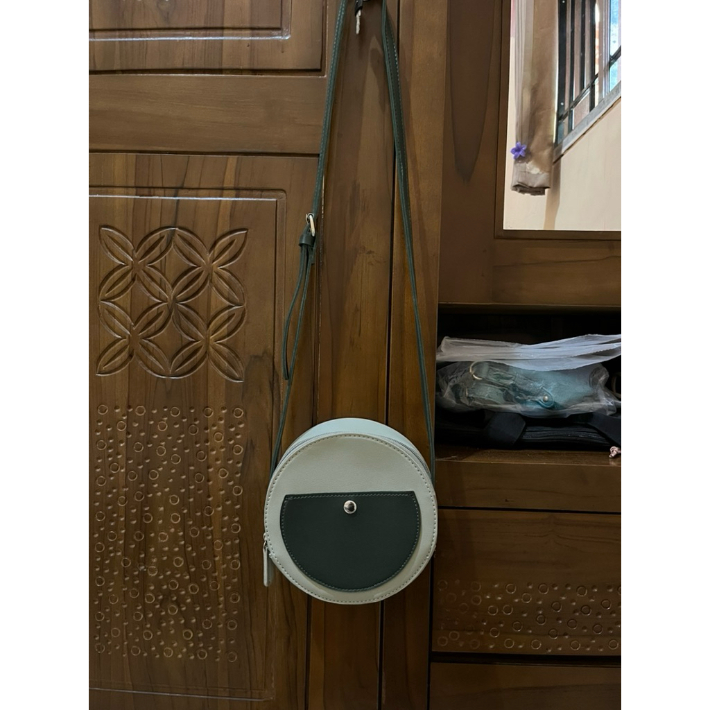 tas bulat miniso preloved