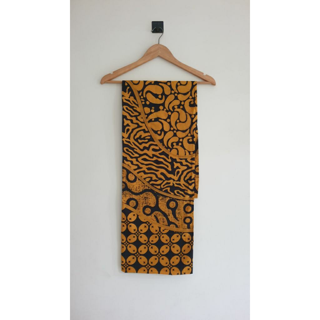 Kain Batik Tulis Solo Kuning Kunyit