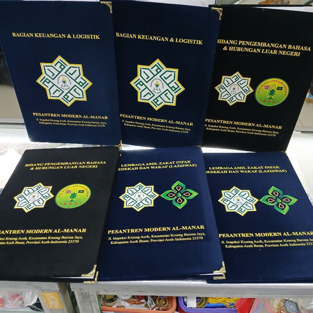 

Map Beludru Costum sablon