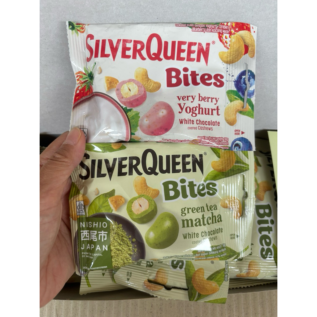 

agen distributor makanan ringan cemilan snack cokelat silver queen bites very berry yoghurt white chocolate with cashews matcha green tea nishion japan