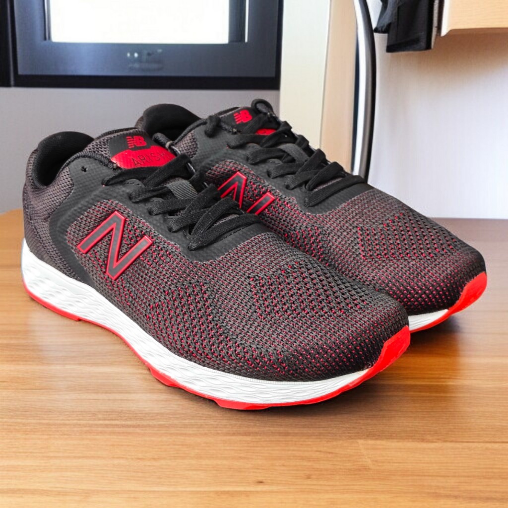 NB Arishi v2 MARISXA2 Sepatu Sneaker Running Pria