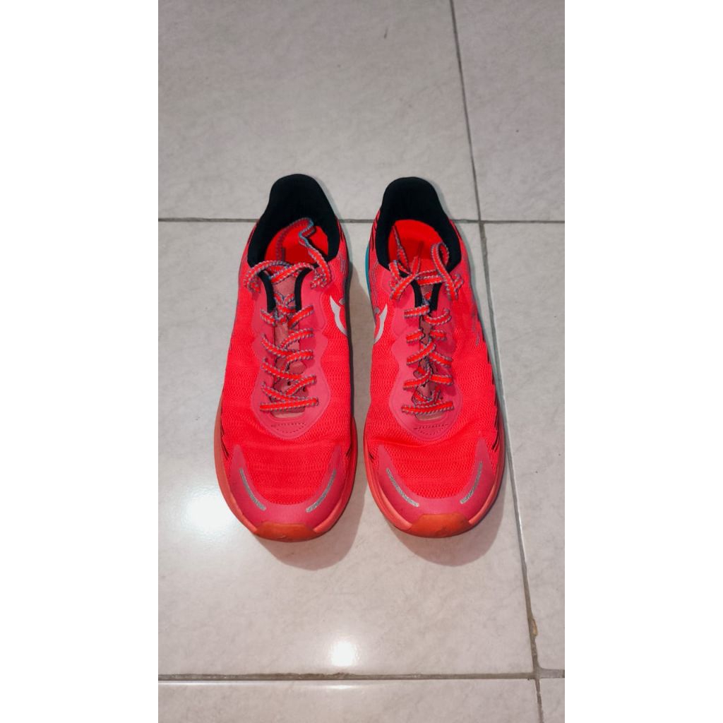 Sepatu running ortus hypersonic