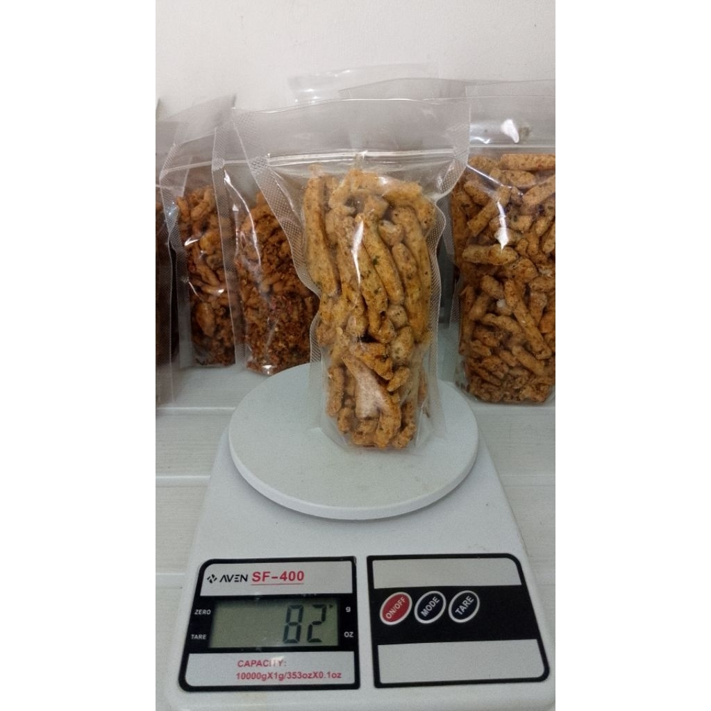

basreng pedas daun jeruk kemasan 80gr