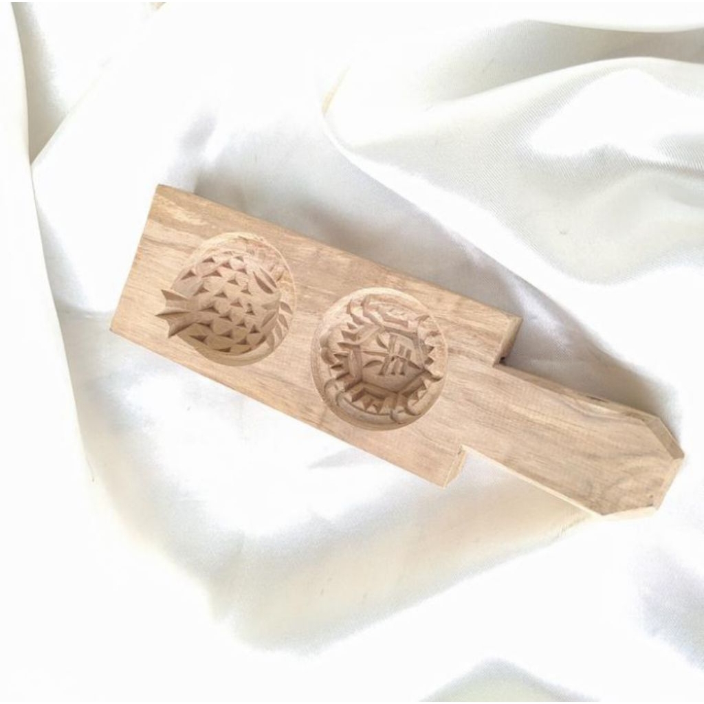 Cetakan kue ku kayu 2 motif bahan kayu kokoh/kue ku ketok