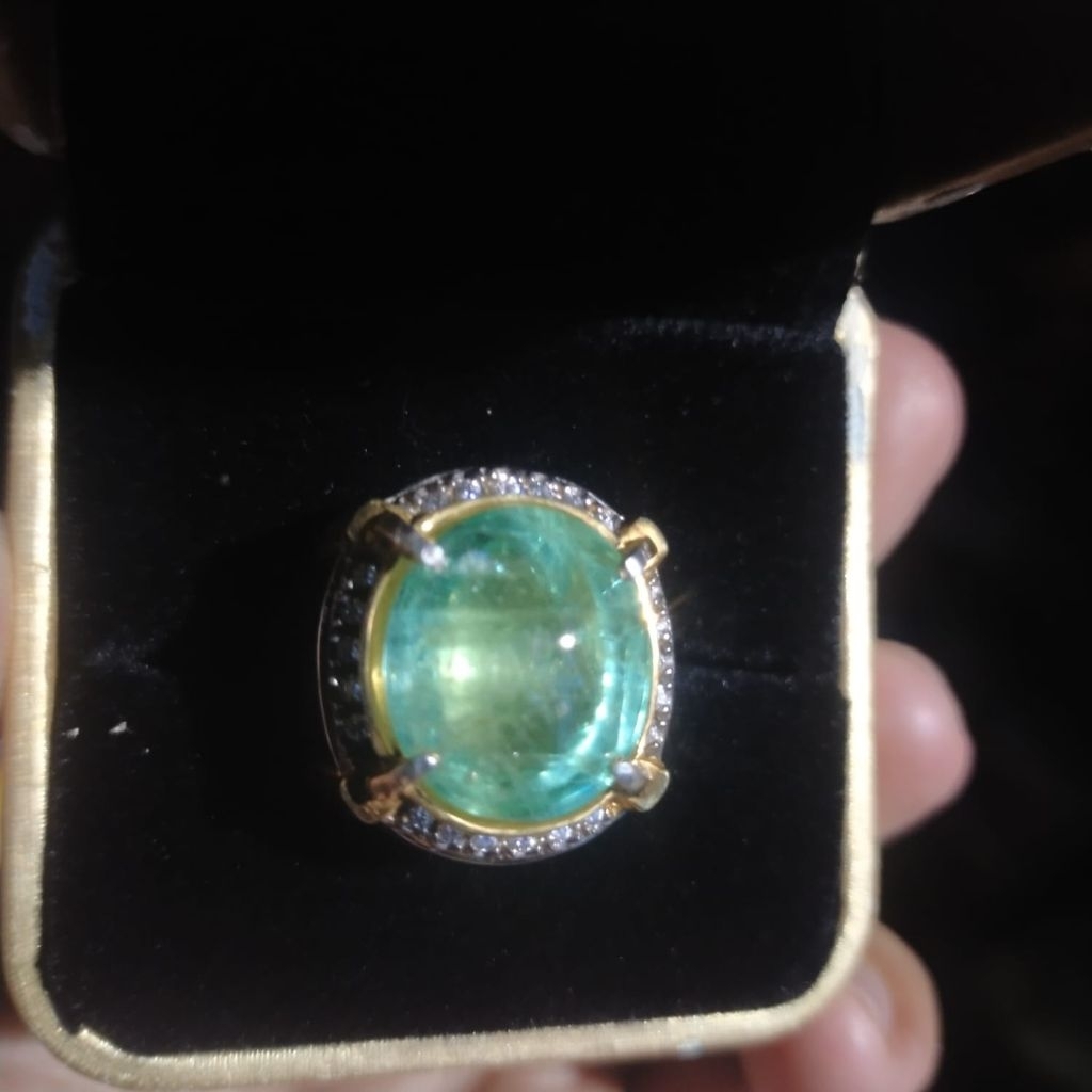 Natural Emerlad Beryl colombia