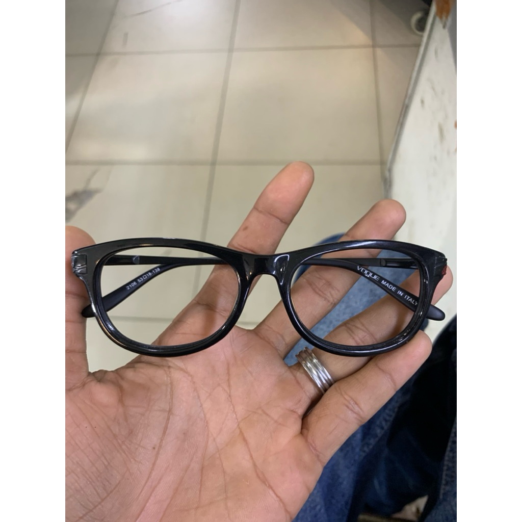 kacamata second vogue original 100%mulus.