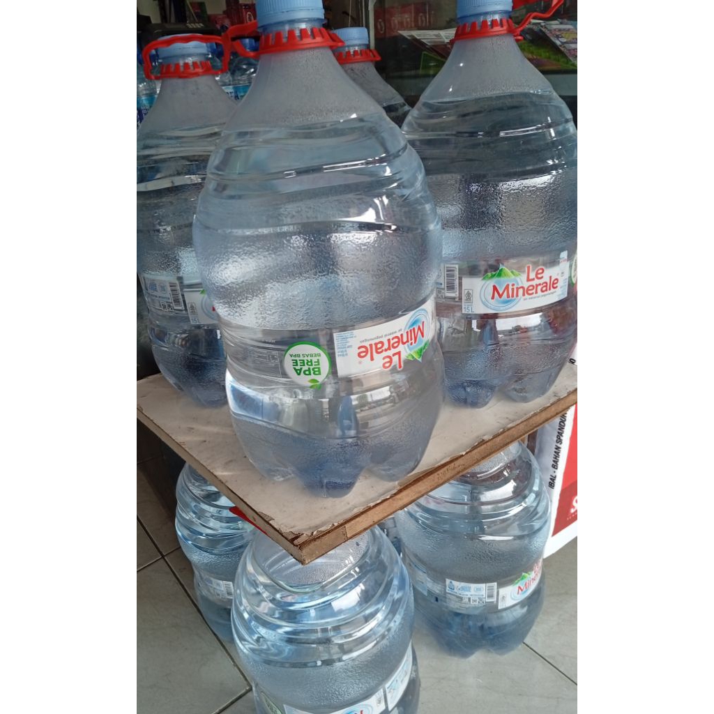 

Le Mineral galon 15 Liter