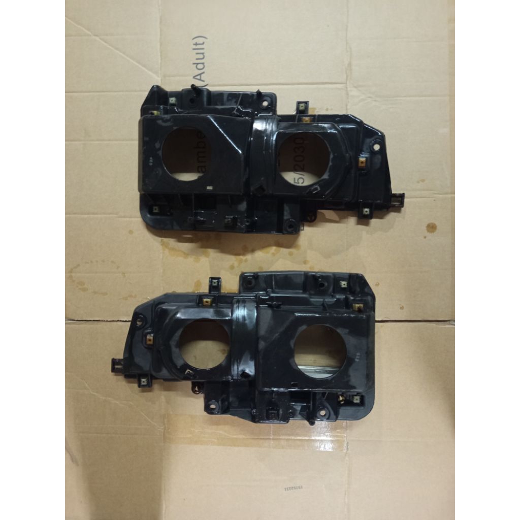 rumah Lampu depan isuzu elf lamappp