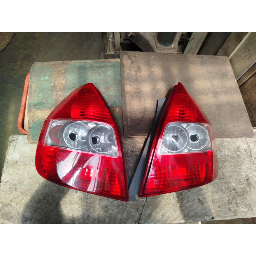 LAMPU BELAKANG HONDA JAZZ OLD THN 2005-2010 ORIGINAL, STOPLAMP JAZZ THN 2005-2010 ORIGINAL, LAMPU RE