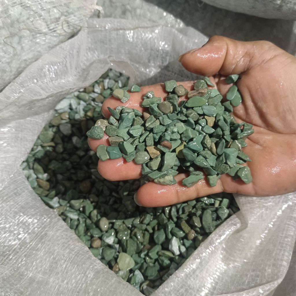 Batu Hijau Italy Import KARUNGAN 20kg / Batu Ares Hijau / Aquarium / Hiasan Taman / Batu Koral Hijau