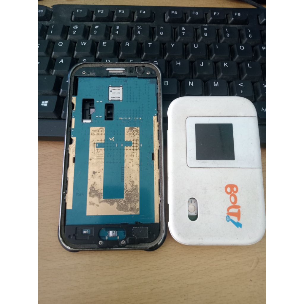 Modem j1 ace + Modem Huawei