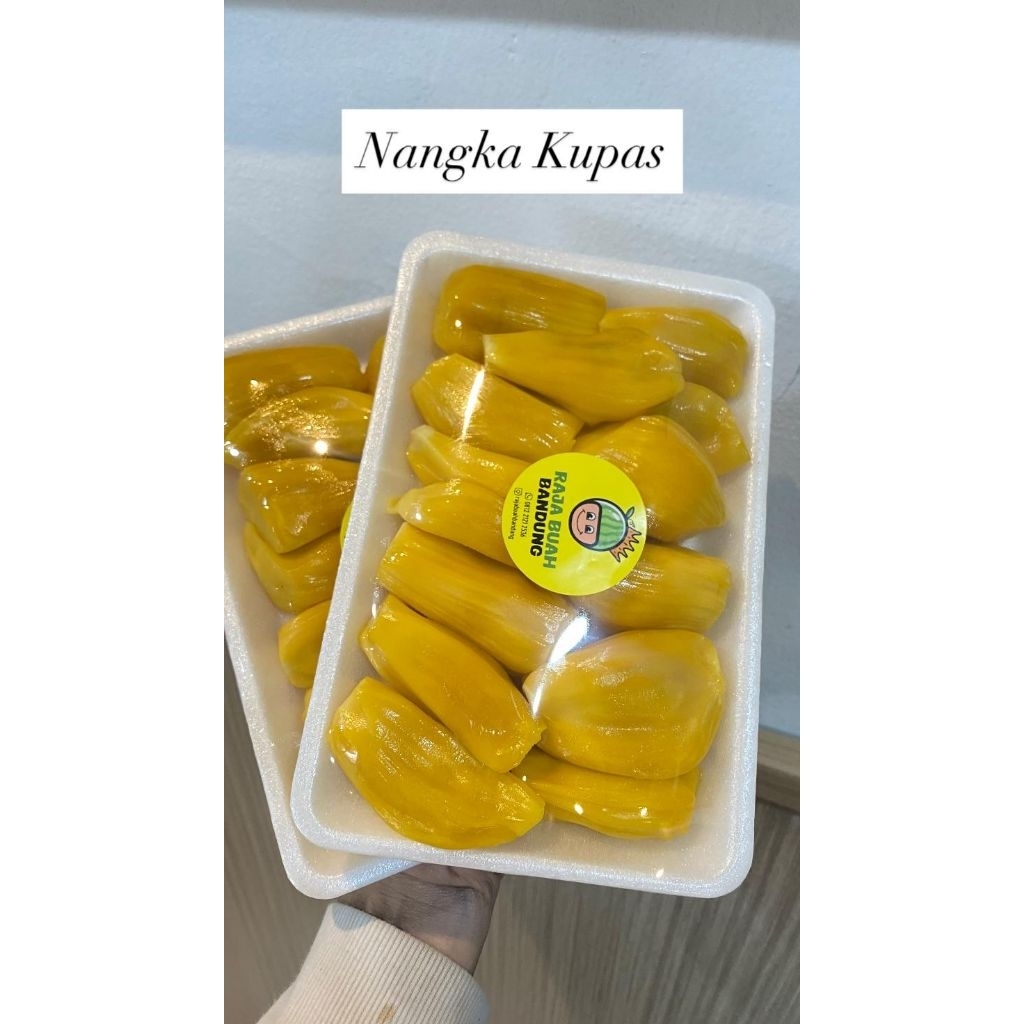 

Buah Nangka Kupas
