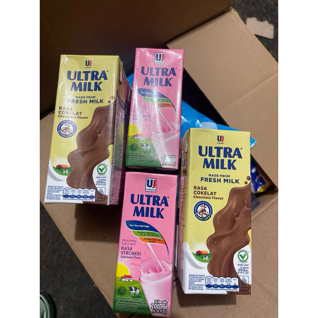 

Ultra Milk Uht 200ml Cokelat & Strawberry 1pcs