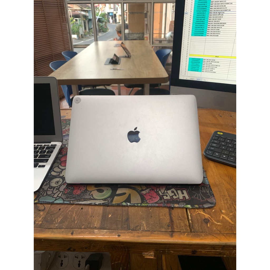 Macbook Pro 2020 13 inch 16/512 GB