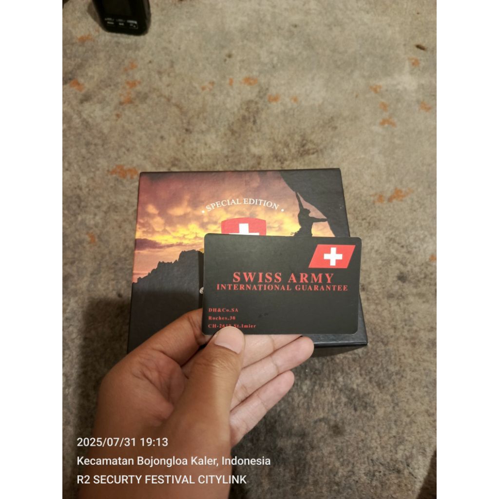 Swiss Army Special Edition — Jam Tangan Pria Chronograph + Tali Kulit Bonus